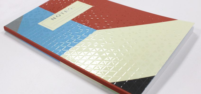 brandiefriesens's tweet photo. Friesens can do #spotuv in many different heights. Did you know #raisedspotuv was possible? We do 10 (standard), 50 and 100 microns. Here is a beautiful little #notebook that utilizes the raised #spotglossuv in a triangle pattern. Feels so cool!

💭🔺🔻🆒📔⭐️

#journal #printing https://t.co/604Kisq980