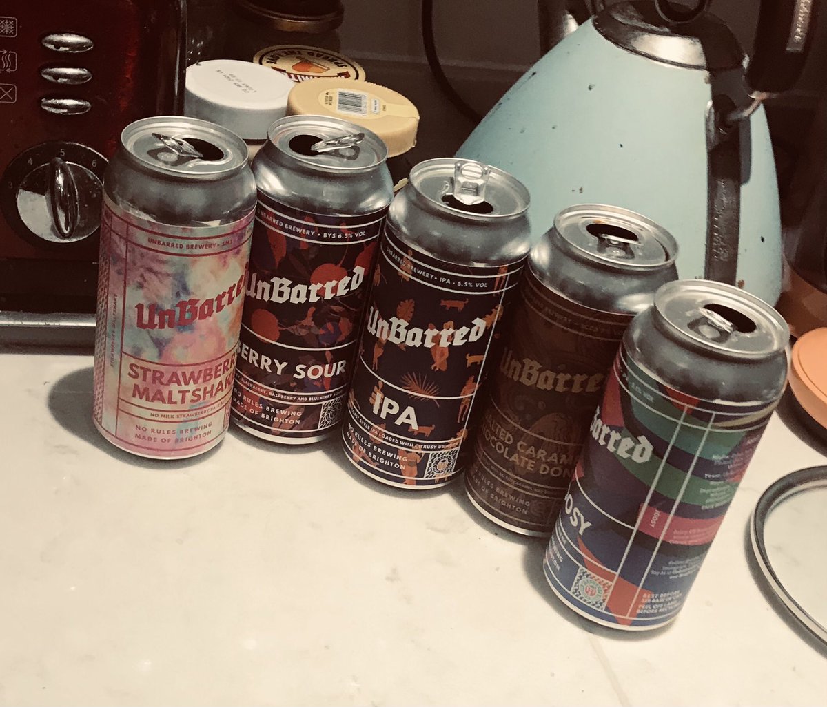 QuakerPigg's tweet photo. When your evening’s drinks look like a boy band taking a curtain call. With @AlisonBaker01 @UnBarredBrewery https://t.co/c54ICA4fn3