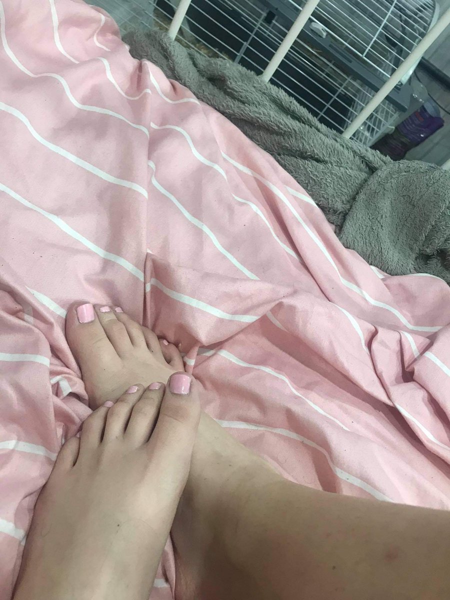 stopeczki's tweet photo. Rarytaski dla jebanych kundli.
@rt_feet @ElitePromoFeet @RTsubby @promoslave @PolishFindomFan @RTFeetPromo @slavekane @RT_Pig @PolishFootSlave @Afrenchpuppy @RtGLADIATOR @rtfemdom1 @Dommon12 @RT_Mutt @RTFindomPromo @RT4FD https://t.co/zetcrN4pCy