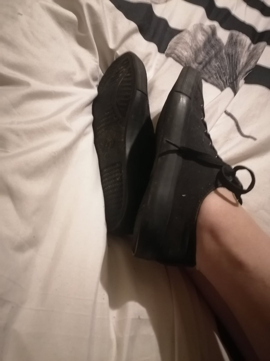 stopeczki's tweet photo. Pamiętaj po co tu jesteś jebany frajerze :) masz zaspokajać nasze potrzeby i być na każde nasze zawołanie 
#feet #foot #soles #toes  #findom #findomme #finsubs #onlyfans #goddess @rt_feet @tonybobo3 @RTdumby @rtfindom @RT_findombrats @RT_Promo_Slave @Afrenchpuppy https://t.co/dsbn3sLI0x