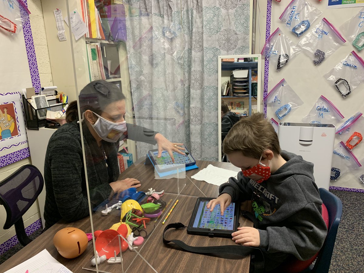 Molly Ray tweet media