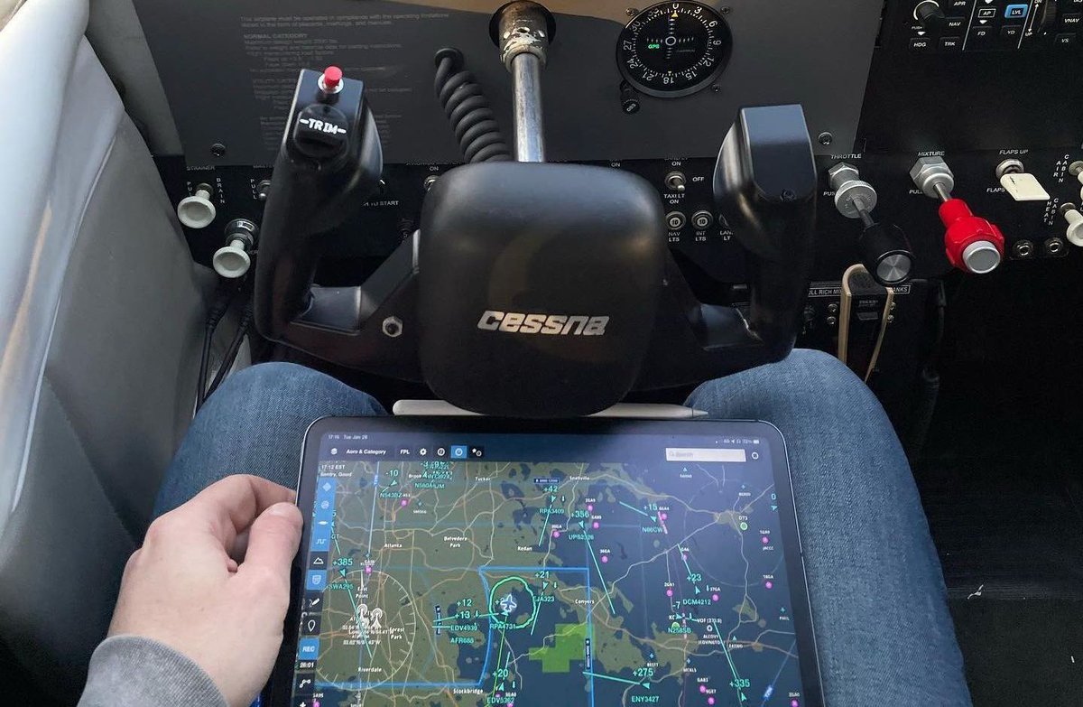 JeppForeFlight's tweet image. #ForeFlightTip💡 Enable Hide Distant Traffic to help declutter the Maps view when the ADS-B Traffic Layer is selected. Tap More &amp;gt; Settings &amp;gt; Traffic &amp;gt; Hide Distant Traffic and ForeFlight will only show aircraft within +/- 3500 feet vertically and 15 NM 
📷 : @ northgaaviation