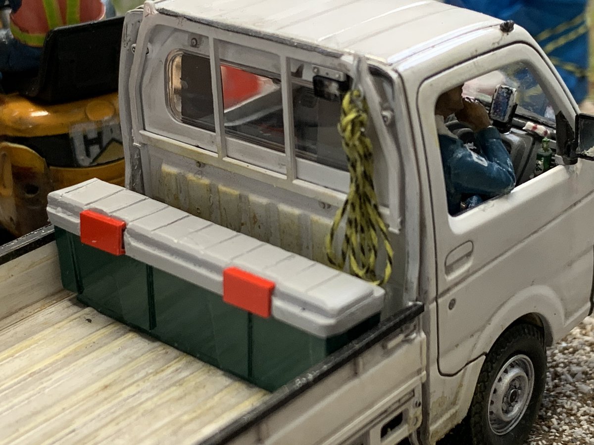 Hgs Model 道路工事ジオラマ小物作り ジオラマ用に作った軽トラ荷台ボックス アイリスオーヤマ Hgs Model 道路工事ジオラマ小物作り ジオラマ用に作った軽トラ荷台ボックス アイリスオーヤマ