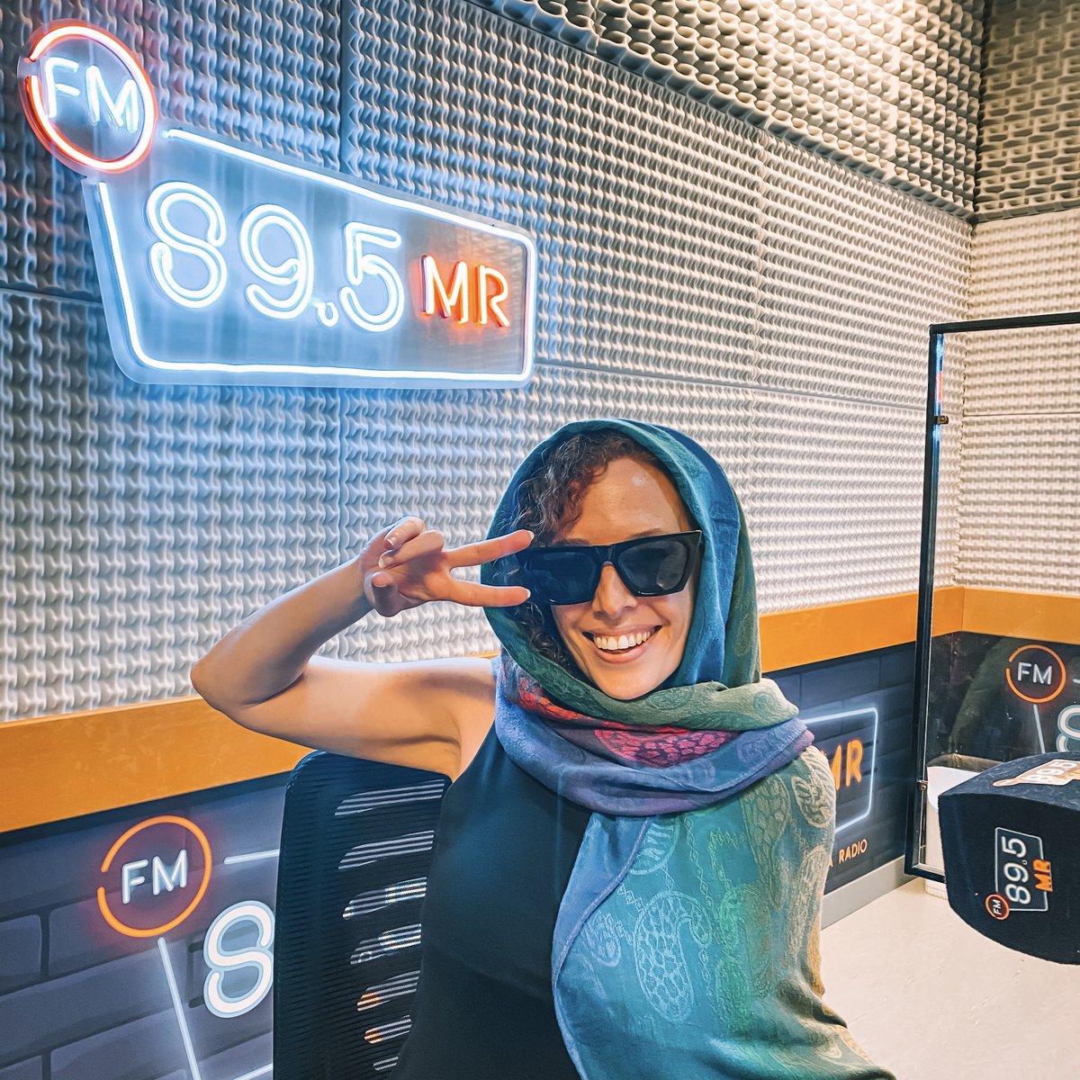 mucharadio947's tweet image. Mitad de semana y con @giselleribaloff estamos #ModoEstrella acompañándote con buena música hasta las 00hs 🙌

📌 Hoy queremos saber:

¿Alguna vez te cruzaste a algún famoso? 🌟 ¡Contanos tu anécdota!

📻Escuchanos en #MuchaRadio 89.5 y MuchaRadio.com.ar