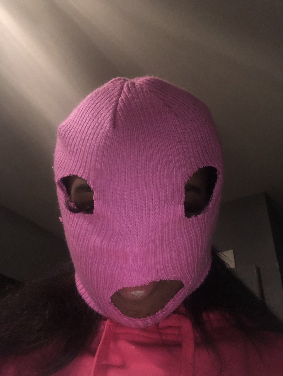 ya’ll i tried to cut my beanie into a ski mask & i can’t stop laughing 😂😂😂 idk why i thought my eyes were that far apart 😭