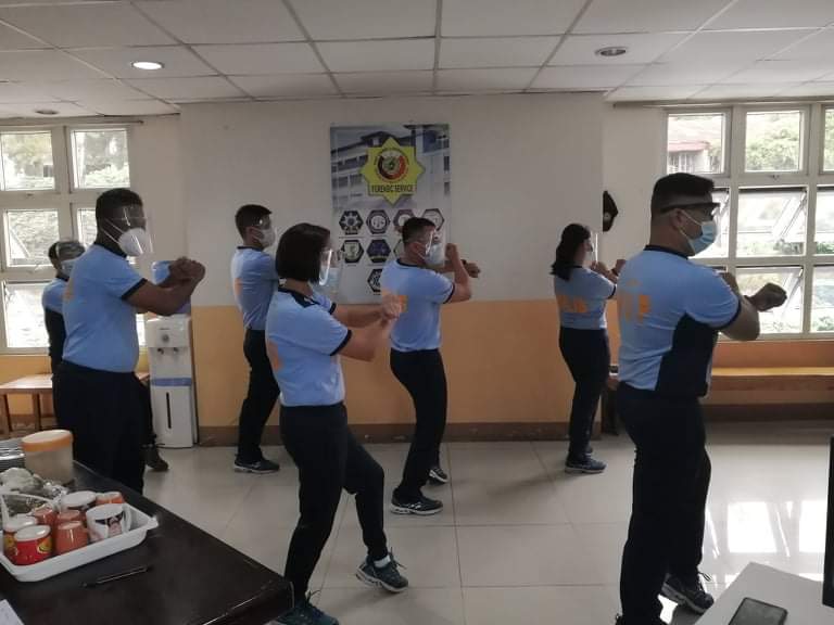 baguiocrimelab's tweet photo. Baguio City CLO personnel led by PLTCOL VIVIAN M ABOGADA, City Chief, conducted physical conditioning and “Pulisteniks” wherein NUP Hector F Sorra led the group to perform Zumba Dance with tune of dying inside
#PhysicalFitnesschallenge
#TeamPNP 
#WeServeAndProtect 
#PNPKakampiMo https://t.co/hfcYqMhJNV