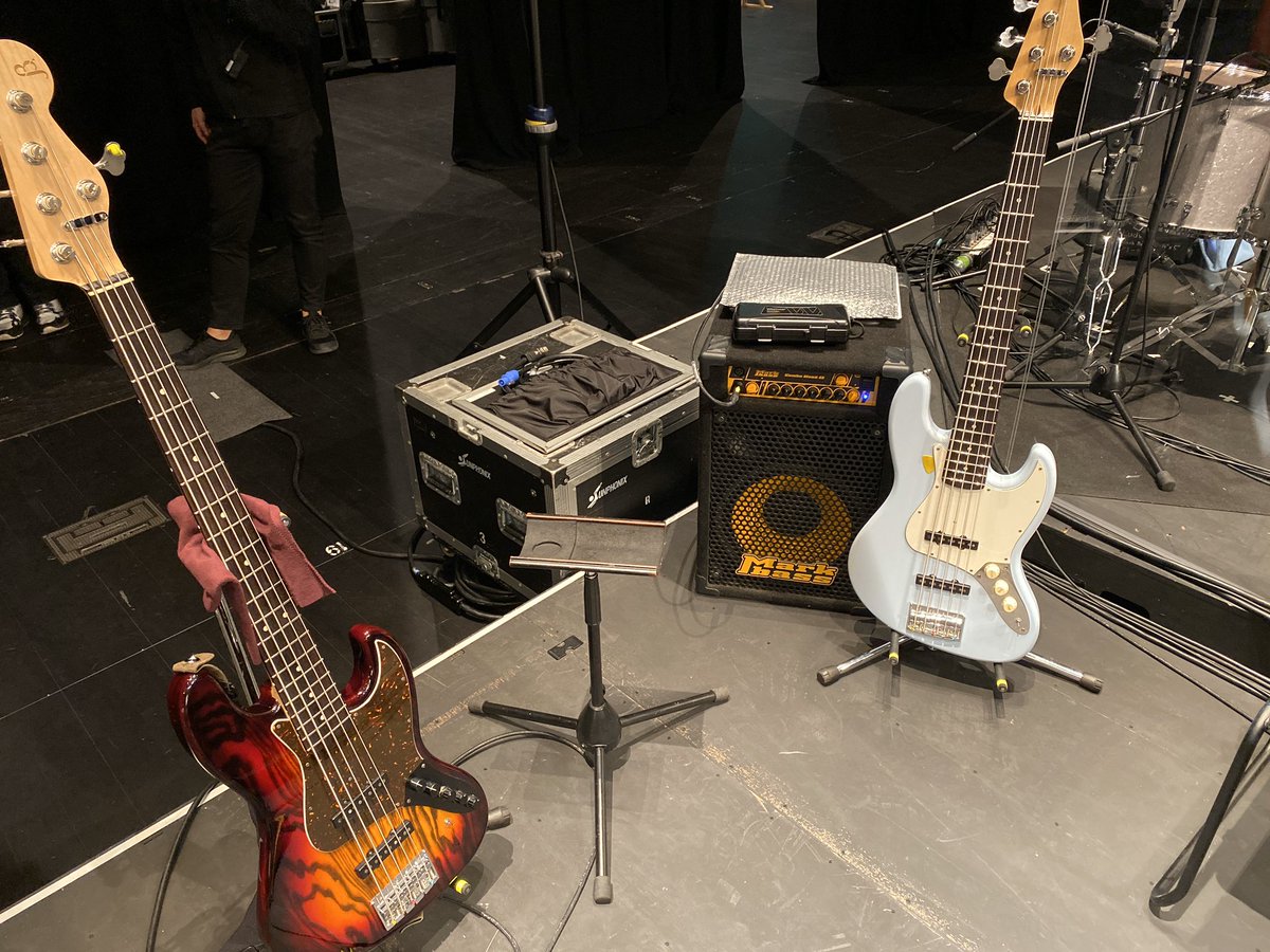 futoshimen's tweet photo. 今回のツアー機材

#BlackSmoker
#BetaJ5
#ALBIT
#A1FDpro
#MarkBass
#Westone https://t.co/EQblnjEgfb