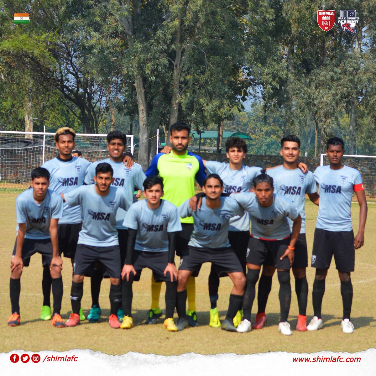 SHIMLA FC 
Practice Match with Royal Rangers FC
⚽ Training camp 
📍 Gurugram

#shimlafc #shimlakaclub #shimla #himachalpradesh #aslihimachali #indianfootball #india #football #training #weekday #thursday #thursdaymotivation #morning
