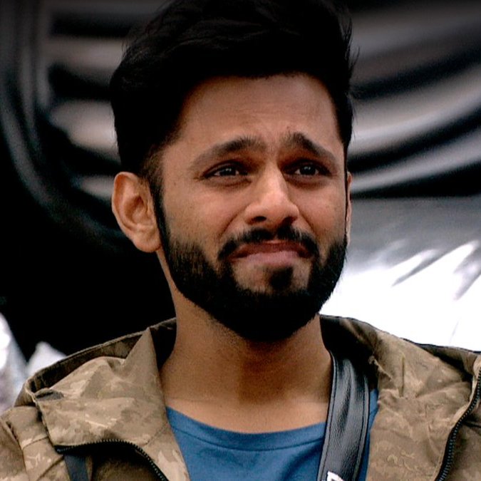 peepoye_'s tweet photo. the man has true 'emotions'!
#RAHULVADIYAFORTHEWIN https://t.co/jxvvLZvi6o