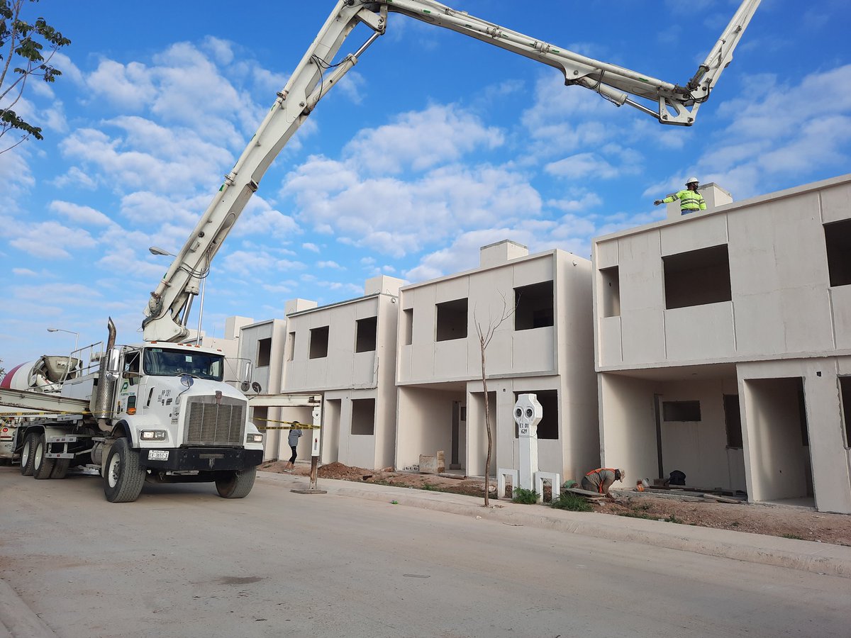 VACONSA's tweet photo. #vaconsa #todobienhecho #merida #piedradeagua #osroca #casitas @osroca @vaconsa #molde #construidea #nuevosproyectos @Construideaofic https://t.co/tXYbMPGuhY