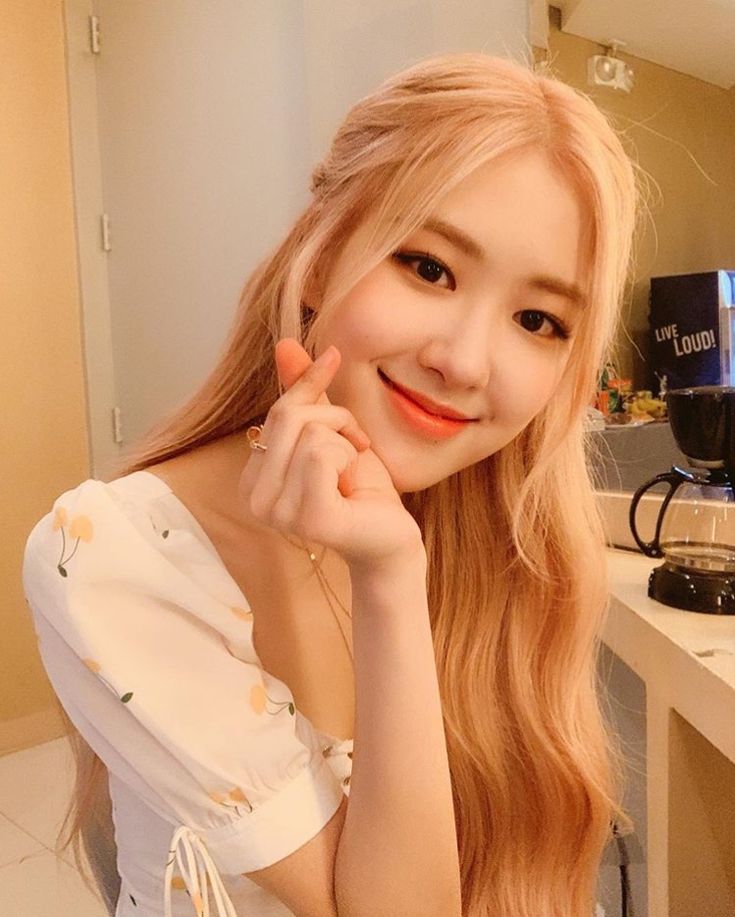 С днем рождения🎉, моя лапочка🎂✨🥰💕❤️💜❤️💜❤️❤️❤️💖💖💗💓💞💕💕💖💗💓💞💕 #AllOurLoveROSEDay #ROSE #BLACKPINK