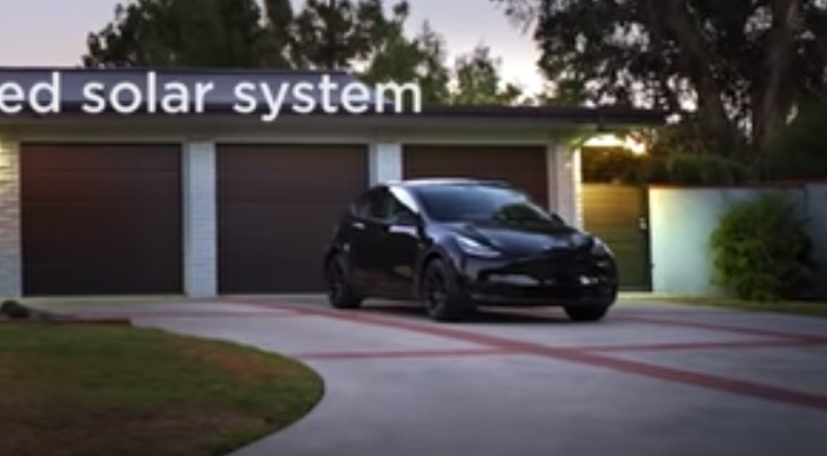Is this the #Tesla #model2 or am I just crazy. It doesn't look like the model y right? 

0:08 into yesterday's Tesla video

youtube.com/watch?v=XaBqsI…