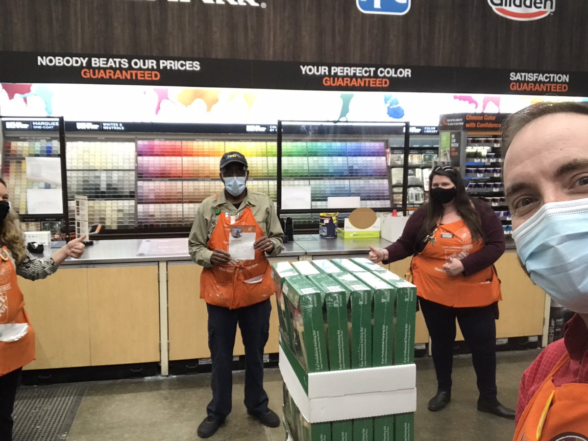 Chris Ranew tweet media