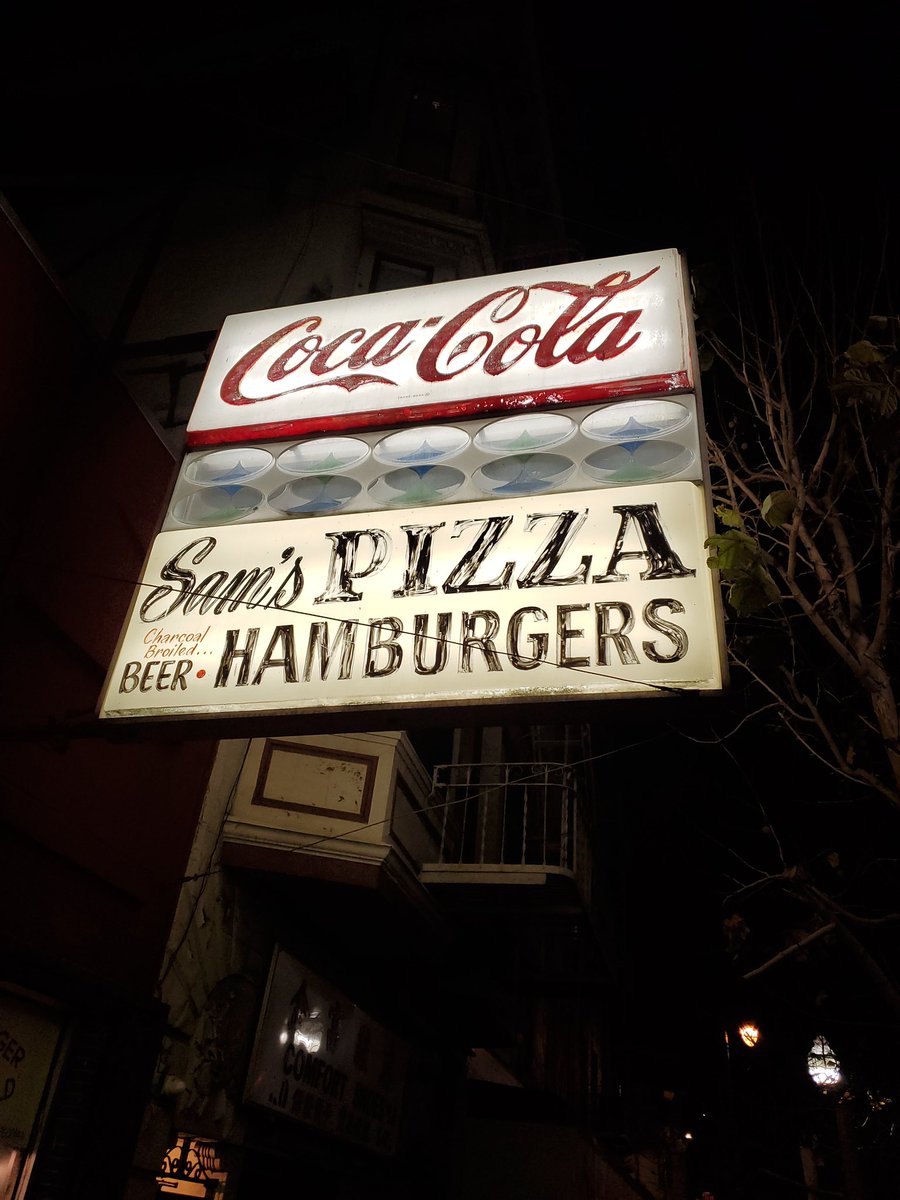 RIP Anthony Bourdain top 3 burgers 🍔 in the world.#anthonybourdain #goodeats #SanFrancisco