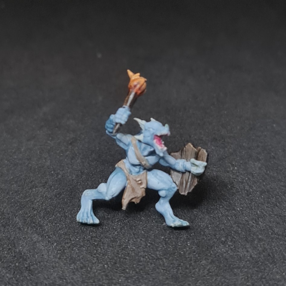 Today's model is a Icewind kobold from <a href="/CastNPlay/">Cast N Play</a>!

The model has been printed by me and will be added to the Patreon rewards soon!

Cast n Play models will be available to buy from me soon 💙

#GoM365 #GS365 Day 39

#HobbyStreak Day 90

#warmongers
