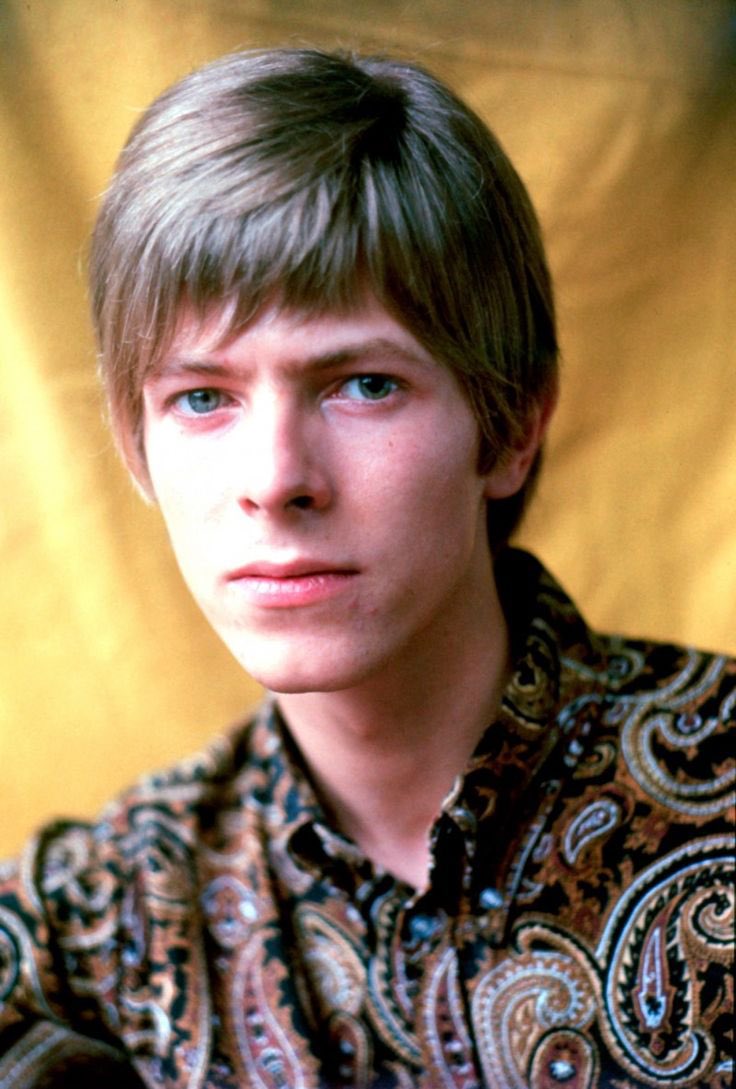 Paisley Bonus - some iconic figures donning the Kashmiri Paisley! @prince  @thebeatles  @DavidBowieReal  @MickJagger