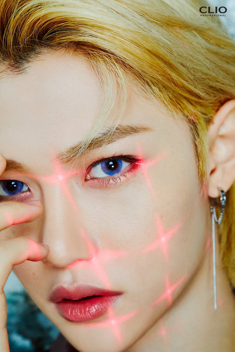 CLIO X Stray Kids 21SS Spicy Flavor Felix 𝑵𝑬𝑾 Pro Eye Palette