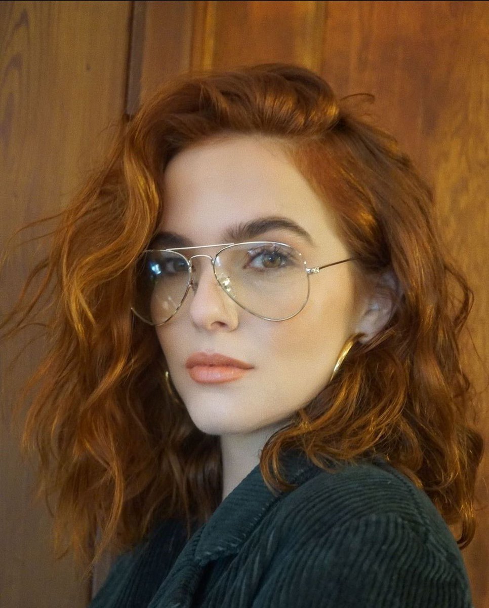 what’s your favorite cake and why do you wanna make it for me <a href="/MsAuroraJ/">Aurora.</a>