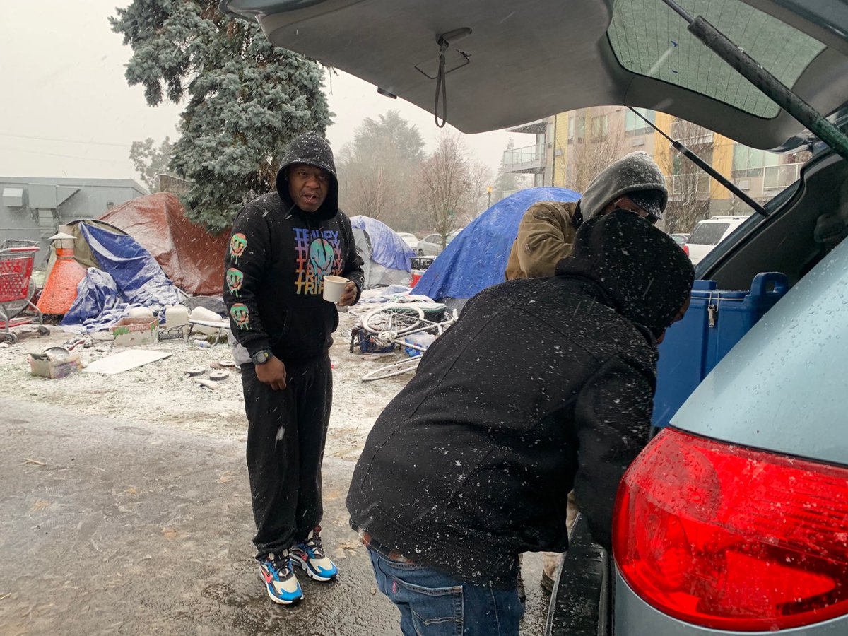 cultivatePDX's tweet image. In collaboration with @multco and @ahfe_multco we have been able to provide critical winter gear to our neighbors living on the streets.

#caringforothers #winter #communityfirst #keepsupporting #community #eastportland #cultivateinitiatives