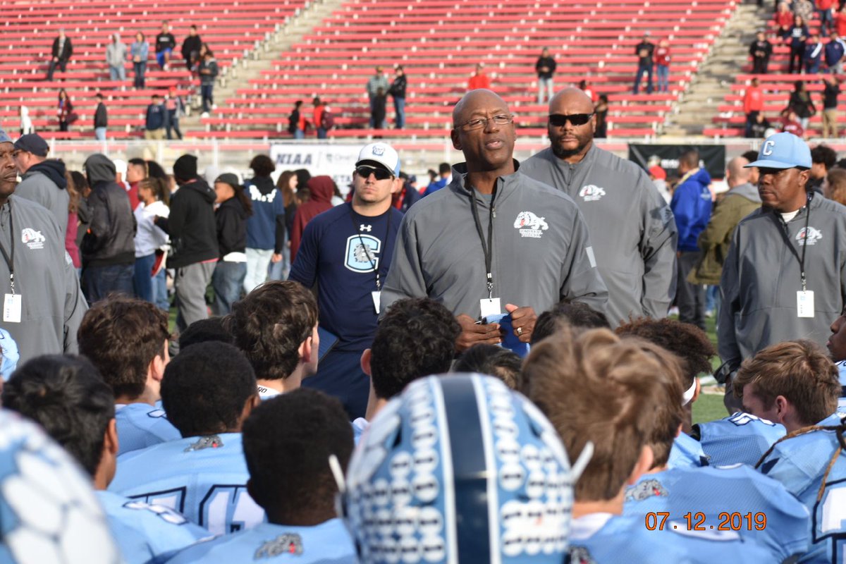 CoachGRobinson6's tweet photo. I would like to take this opportunity to officially announce my retirement from Coaching. My 20 years has run its course and I have been so blessed. I would like to thank @LVCen10Football Coach Forshee, all of the Coaches and players I have worked with over the years. #GodsPlan https://t.co/U1Ggmglj7N