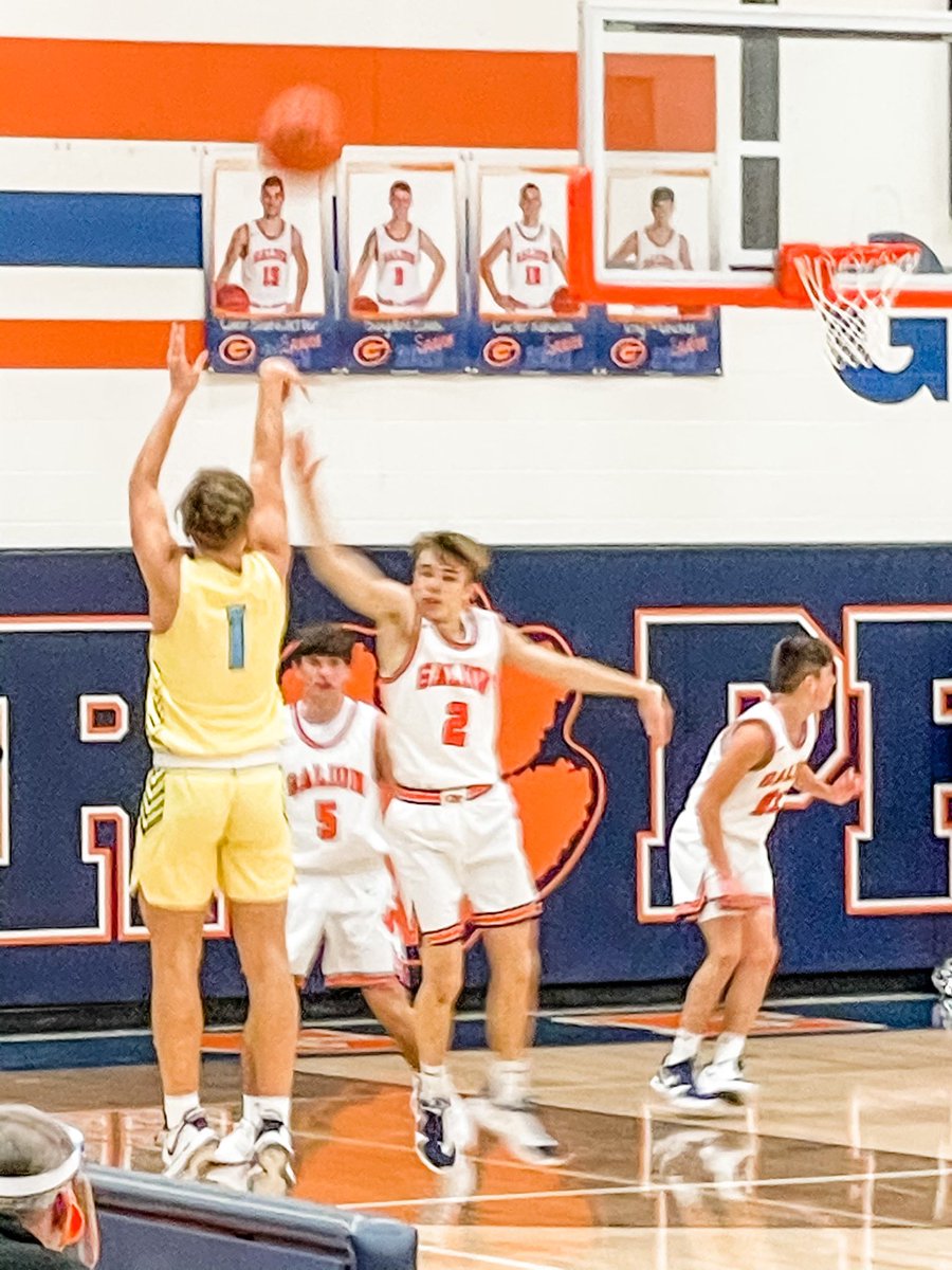 RVHS Boys BBall tweet media