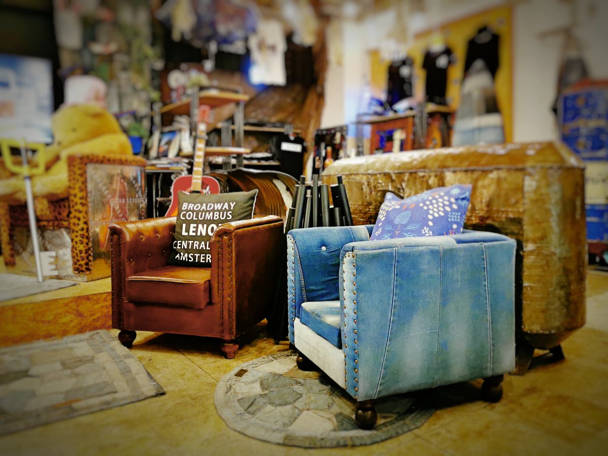 tky51's tweet photo. しばらく欠品していた
■デニム1人掛けソファ
■デニムロングスツール
入荷しました！

寂しくなっていた照明等
徐々に復活するので
お楽しみに♪
早い者勝ちです・・

#lonlo
#ロンロ
#3R
#デニム
#Denim
#Remake
#99base
#99base松戸店
#99base白子町店
#BravoYushima99Grage
#BLISS https://t.co/H0kU5eO7c7