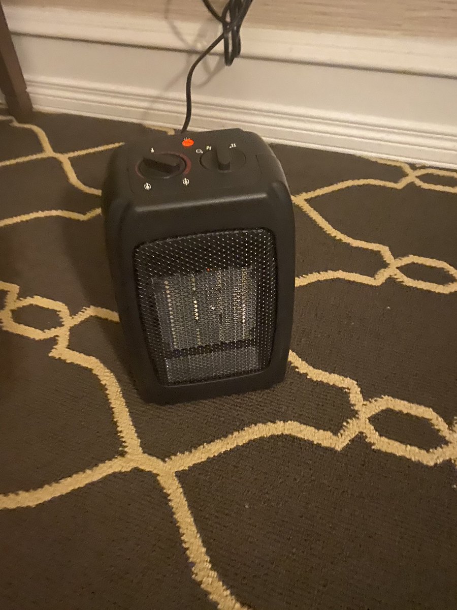 wagsSC's tweet image. When your hotel room is freezing the night before, very little heat, you complain, and they bring you this for tonight. #Calgary