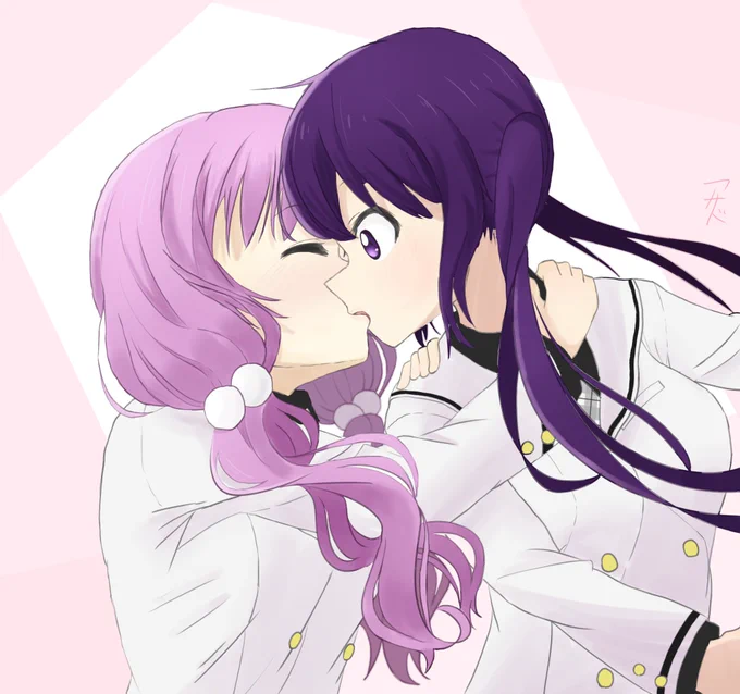 お題箱より「ゆらにファーストキスを奪われるリゼ(軽く舌入れ)」 #gochiusa 