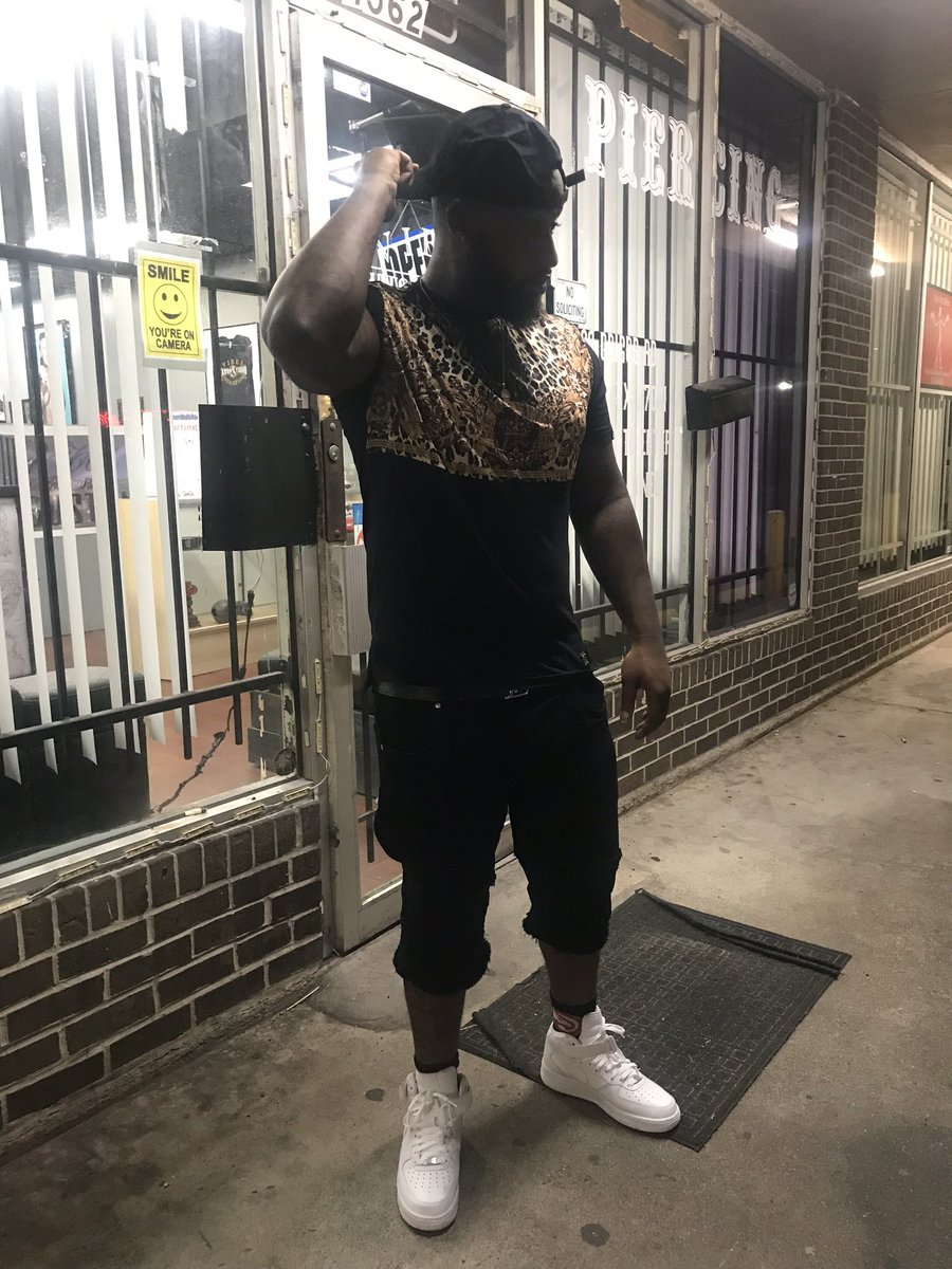 ArtByAmbition2's tweet image. Ambition 
#tattoosbyambition #houstontattooartist #houstontattooshop #htx #htown #onlyfanspics