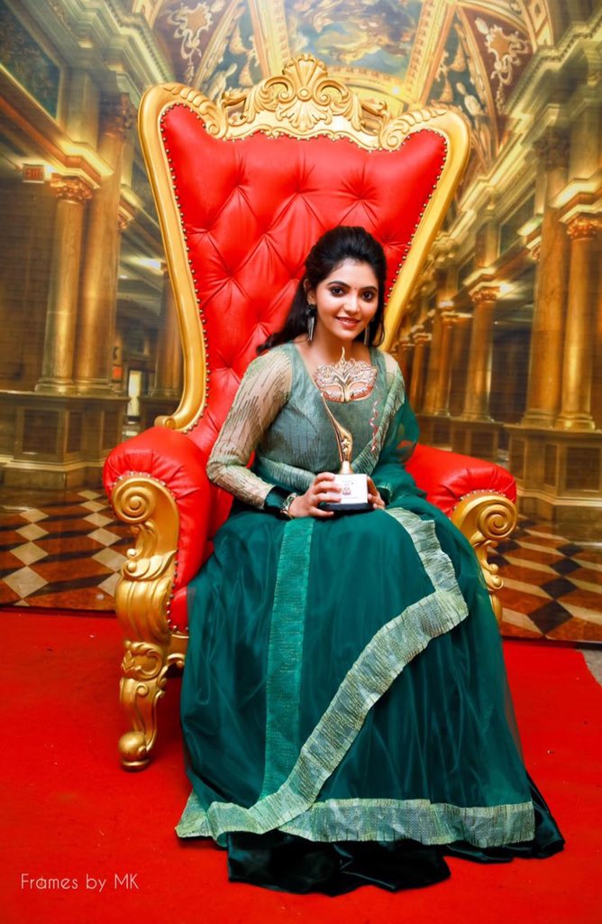 aBiaTHULYa's tweet photo. #studioonestariconawards , Favorite Actres @AthulyaOfficial Akka 🔥 The Queen😍 1Yrs Of Memories ♥ https://t.co/reiWnhDp7R