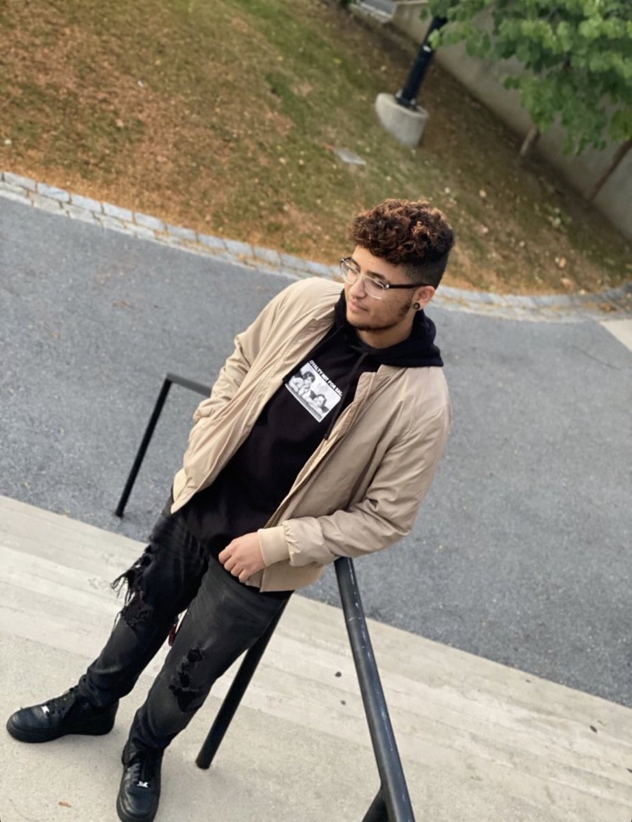 Today’s WXAC Wednesday feature is Adrian Jacob ‘24! 

Adrian is an artist from New York City and started taking songwriting seriously at the age of fourteen. Music is what helped this young artist get through dark times.

#wxacwednesday