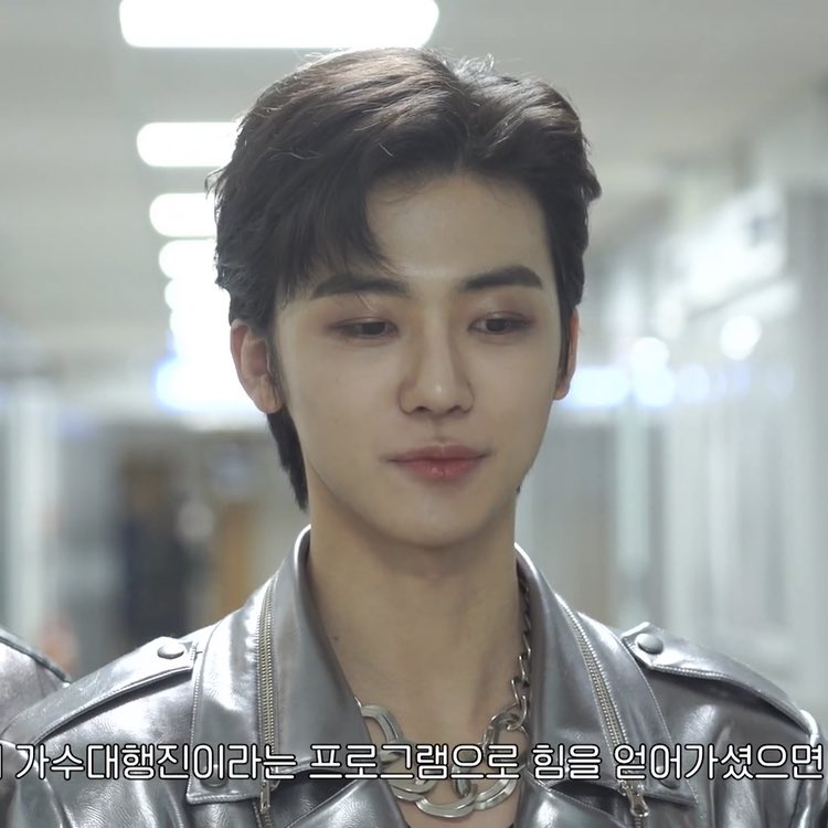 mastatoo_'s tweet photo. JAEMIN MULLET???!!!!! https://t.co/OycbNpumgu
