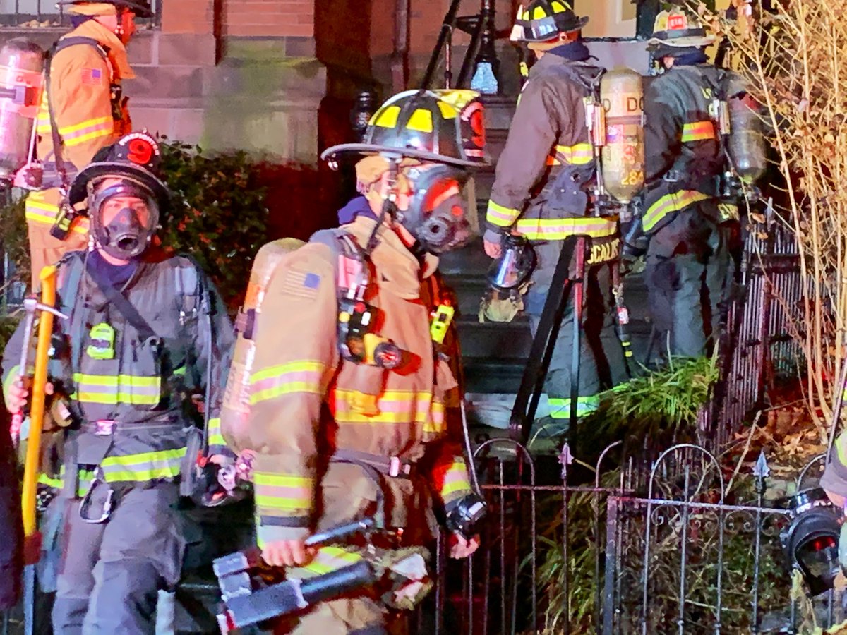 dcfireems's tweet photo. Update CO incident 1300 block Vermont Ave NW. Still have elevated readings. Also investigating smoking manhole outside the structure. @PepcoConnect on scene. In the process of ventilating the building. https://t.co/TXkbOrZdf9