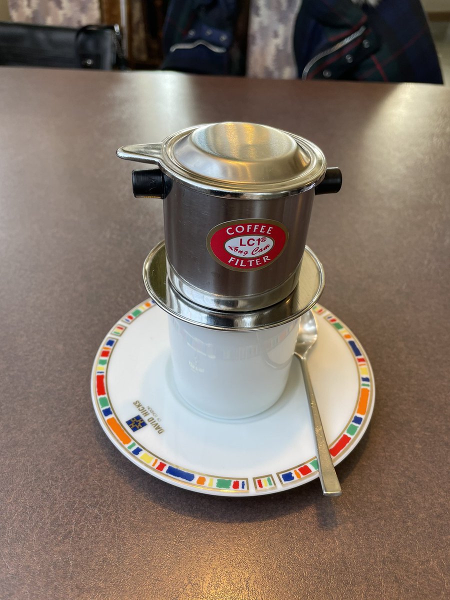 タカナカ 泉ガーデンギャラリー 東京交通会館 千葉県柏市藤心の喫茶店アンチーブ さんにお茶 しに来ました ベトナムコーヒー をオーダー いただきます お茶 柏エール飯 喫茶店 純喫茶 アンチーブ ベトナムコーヒー ベトナム