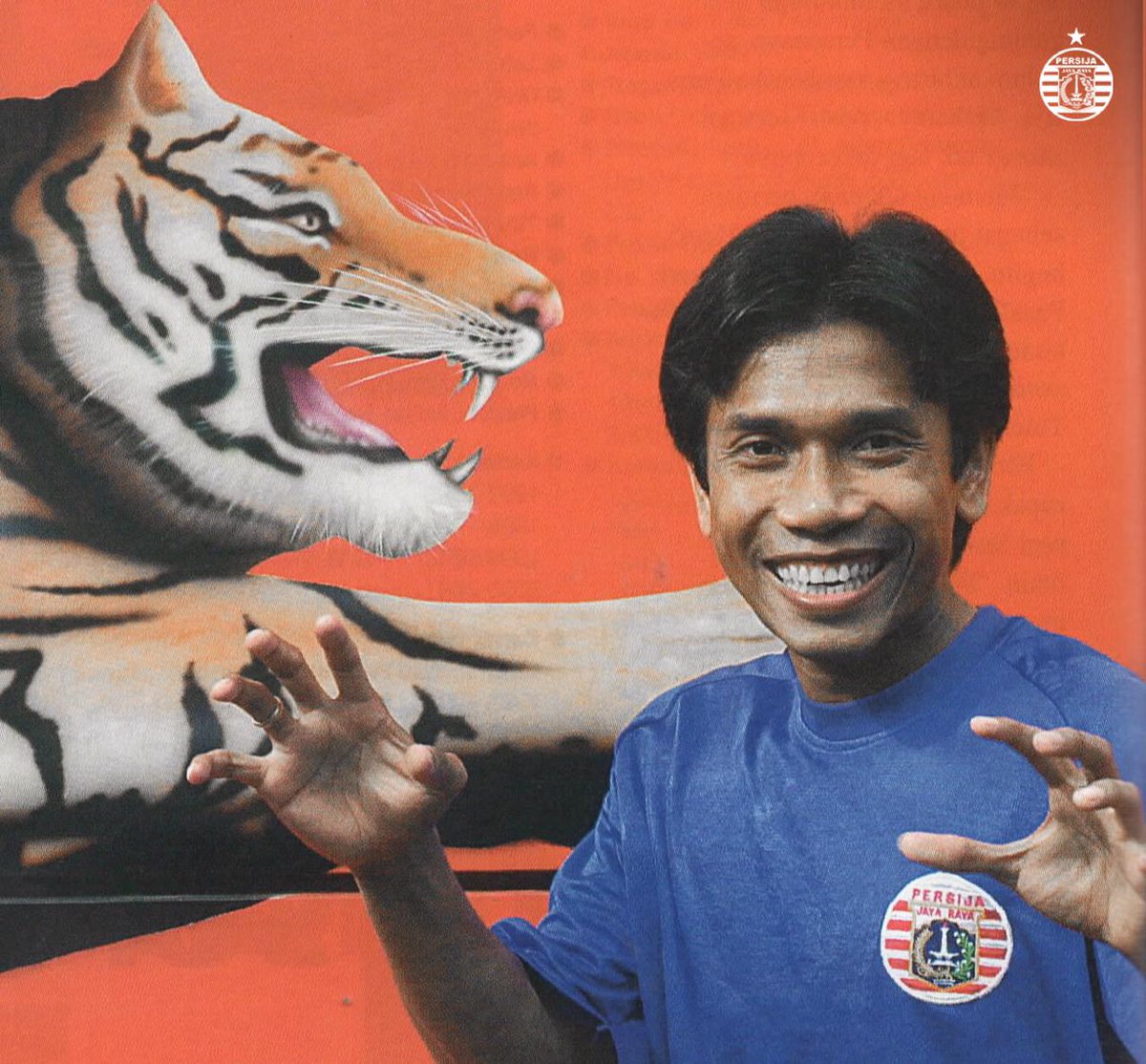 Macan mengaum di Bandung 🐯

Hari ini, tepat 20 tahun lalu, Persija kalahkan Persib lewat gol tunggal Widodo C. Putro, dalam lanjutan Liga Indonesia 2001, di Stadion Siliwangi.

Berita selengkapnya di situs web resmi Persija Jakarta.

#OnThisDay #BelieveIn12 #PersijaJakarta