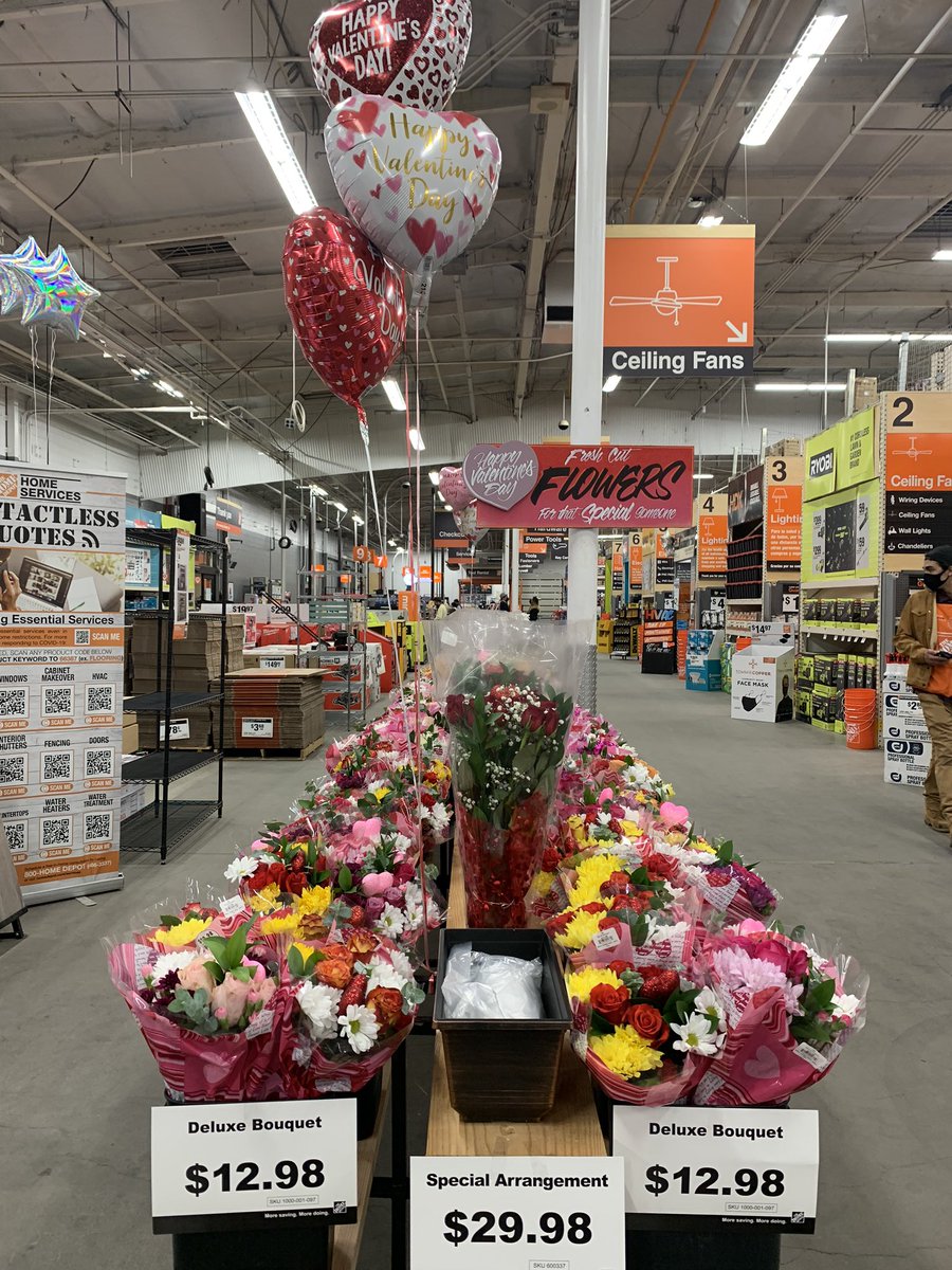 ANewmanhd's tweet photo. We have your Fresh cut flowers for Valentine’s Day at the Santa Ana Home Depot @Steven_Mousseau @downeypackerfan https://t.co/HJ2s9EnXl4