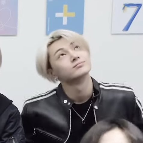 look up! 

#JAY #제이 #ENHYPEN <a href="/ENHYPEN_members/">ENHYPEN</a>