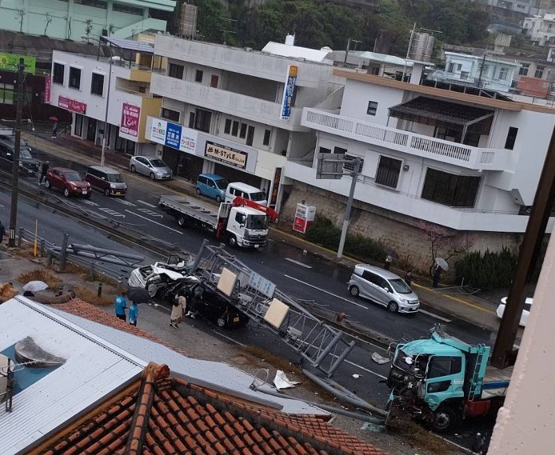 伊祖トンネルの事故現場の画像