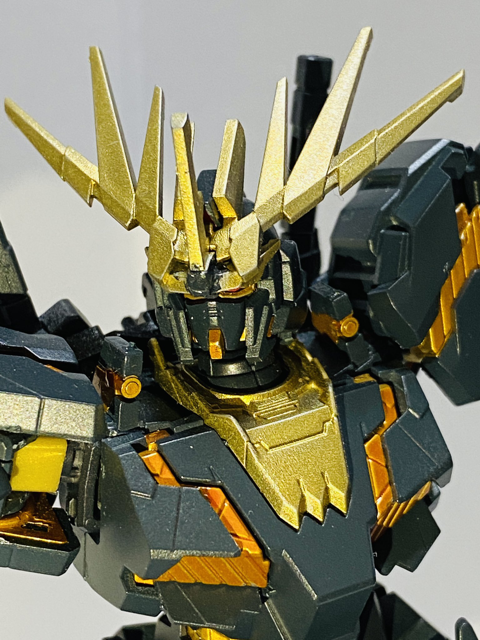 特命係長39 Hguc 機動戦士ガンダムuc Rx 0 ユニコーンガンダム 2号機 バンシィ デストロイモード 1 144 を作ってみました 全塗装だけどもう少し黒い方が好み サイコフレームはシルバー クリアーオレンジ バンシィ ノルンも作りたい ガンダム