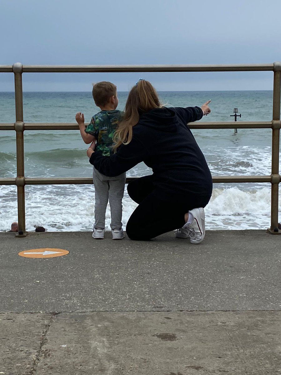 doran_miss's tweet photo. I’ve done lots of thinking about this weeks #astleyasks I think my happy place is the beach #weareastley #weareace💙 #myhappyplace https://t.co/eFVnKO46fu