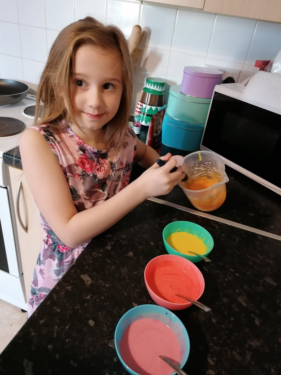 HDenew's tweet photo. Nice rainbow coloured choc chip American pancakes for breakfast. Yummy. Eloise Yr3 @FoxHill_Primary #CoxellsKitchen https://t.co/r7u3hnDktC