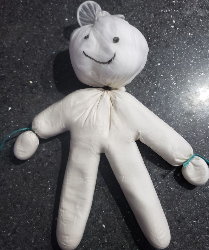 Lift_Feversham's tweet photo. Healthy Body &amp; Mind - #MentalHealthAwareness 

Year 6 had a go at creating their own Stress Relief Toys/balls - Using balloons/rubber gloves. 

#LockdownLearning #HomeLearning #COVID19 #EduTwitter #MentalHealth #MentalHealthMatters #CreativeLearning #CreativeEdu #Wellbeing https://t.co/YPTs5ArmZC