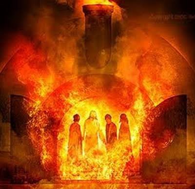 “Os cativos hebreus haviam contado a Nabucodonosor a respeito de Cristo, o Redentor vindouro, e pela descrição assim dada reconheceu o rei a forma do quarto na fornalha ardente como o Filho de Deus.” (EGW, CT, 194) #rpSp