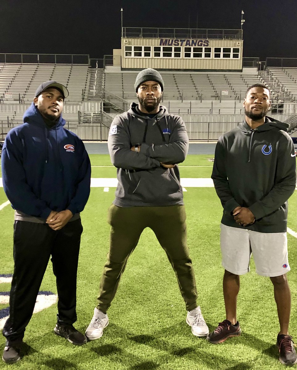 Eastvale Roosevelt Football tweet media