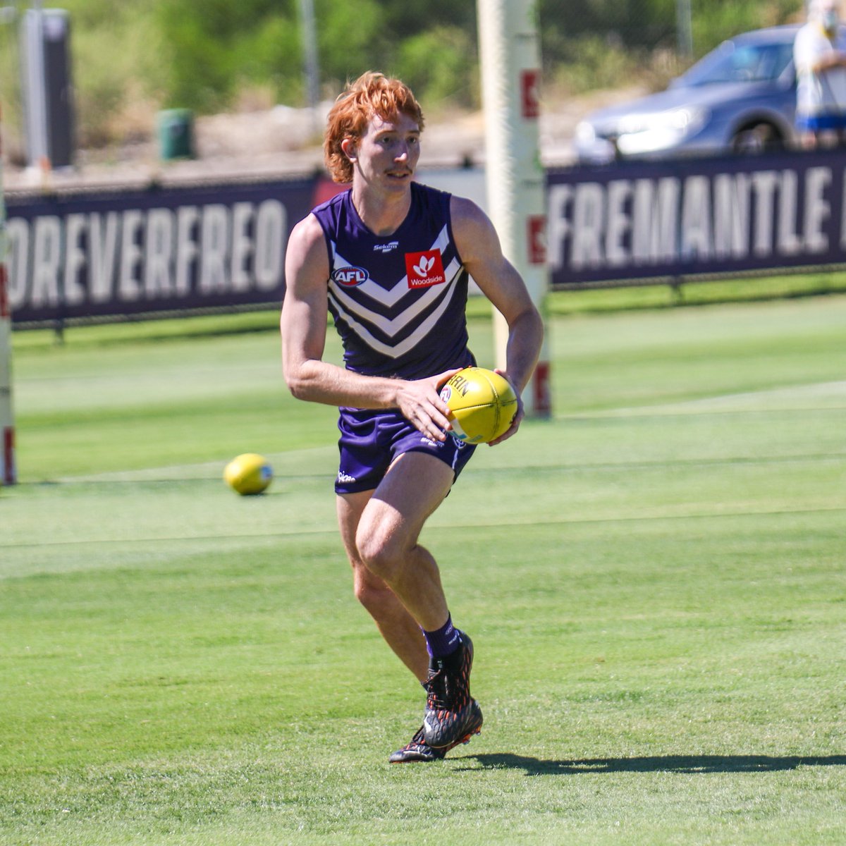 We rated this orange hair / boots combo Tobe is going with.