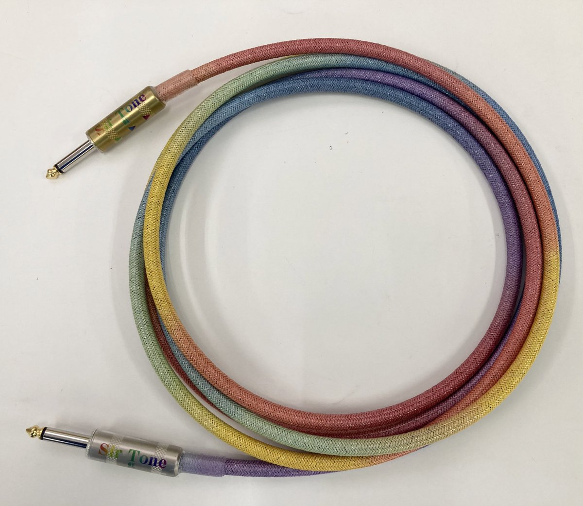 Sir_Tone_18's tweet photo. 【プレゼント追加　③】

出た‼︎新作🌈「虹」🌈Type1 3m  SSを 1本プレゼントさせて頂きます🤗

手作り感満載、使って良し👍

ご応募お待ちしています🤗
販売については計画中です
また、ツイート雑味せて頂きます https://t.co/BK0uRsggMK