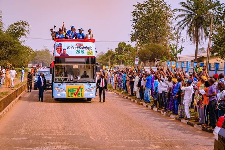 MalaTujjani73's tweet photo. #2YearsMemory.
APC PRESIDENTIAL RALLY IN OGUN. PHOTOS:📸 @tolanialli https://t.co/WHhotGt2gP