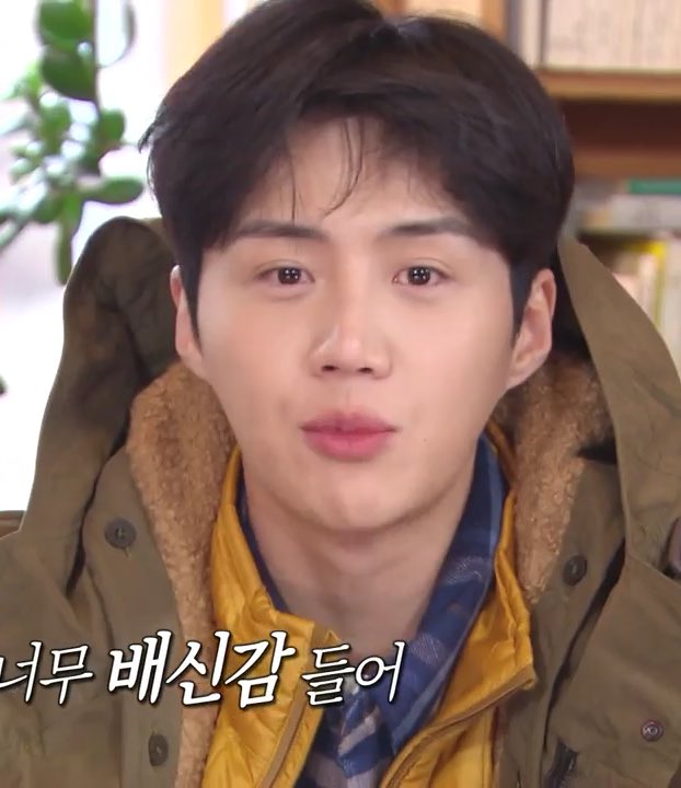 35oO0's tweet image. ㅋㅋ야 사귀자하면 싸이버거 나오는 자판기 있음