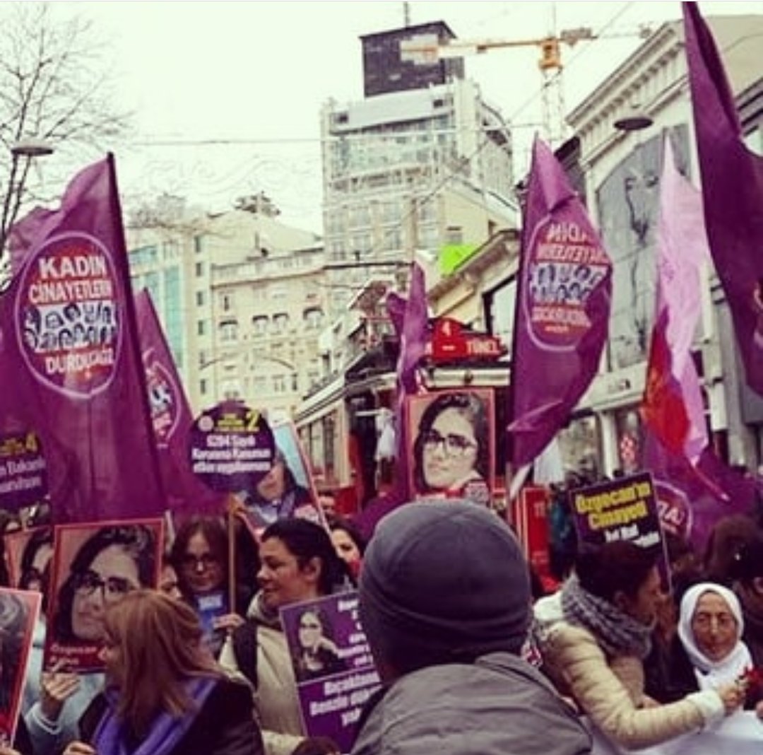 #ÖzgecanAslan 6 yıl ve nice canlar geçti ardından. 
Kadin Cinayetlerini Durduracağız
İstanbul Sözleşmesi'ni uygulatacağız.
5 Mart'ta 18.30' da Beşiktaş İskele meydanındayız.