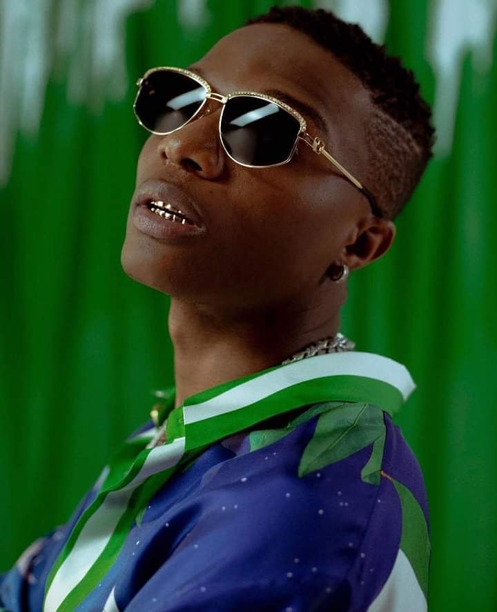 GreenPointMusic's tweet photo. Drop your all time favorite jam of Wizkid 👇🏿👇🏿👇🏿

Follow @GreenPointMusic for more music, download here https://t.co/tSUdBhOVhf

#WeAreGreenPoint
#GreenPointMusic
#GreenPoint https://t.co/RVRQRylnZx